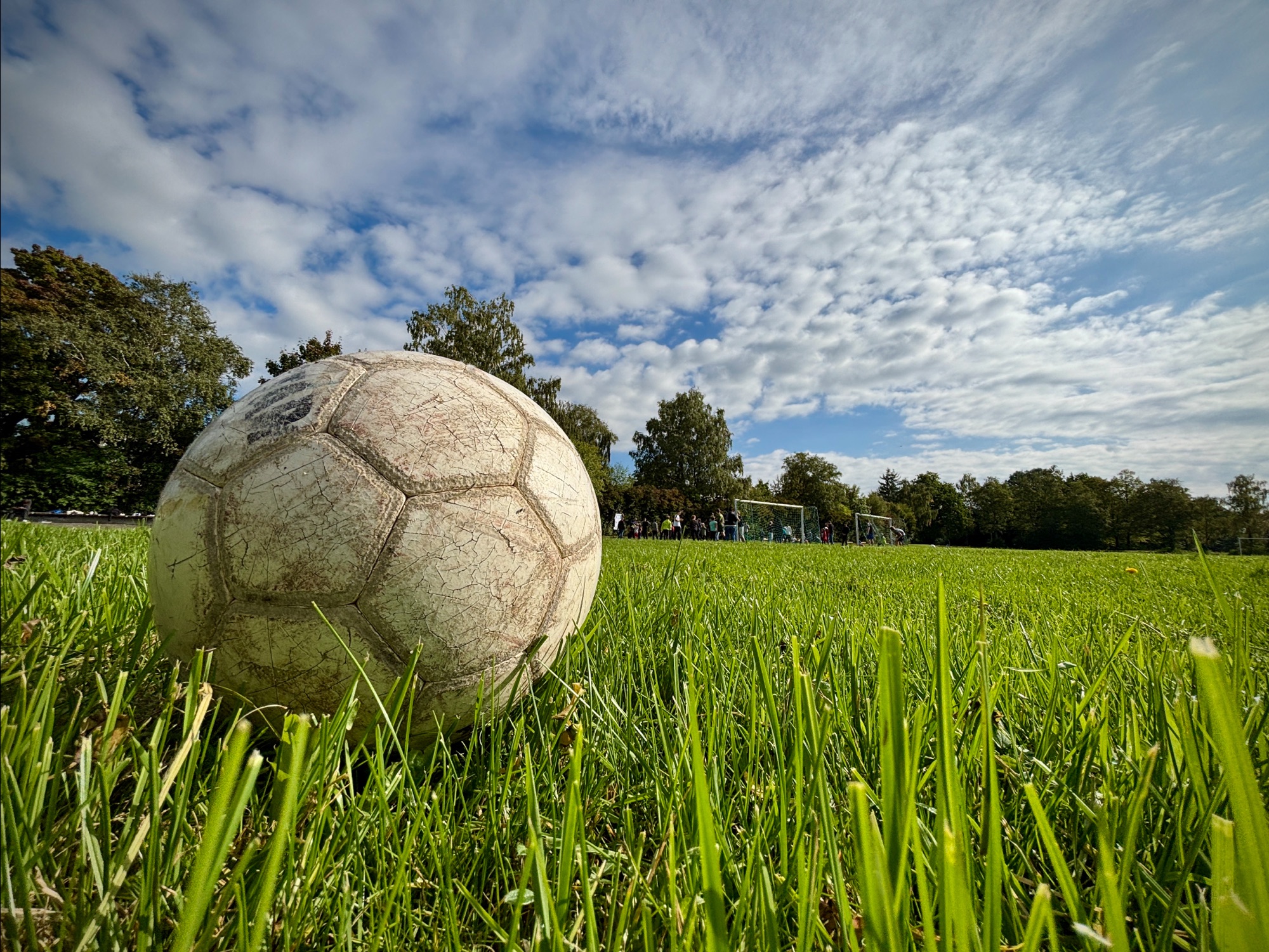 You are currently viewing Elfmeterturnier in Birkeneck – ein unvergesslicher Tag voller Fußball, Fairness und Freundschaft.